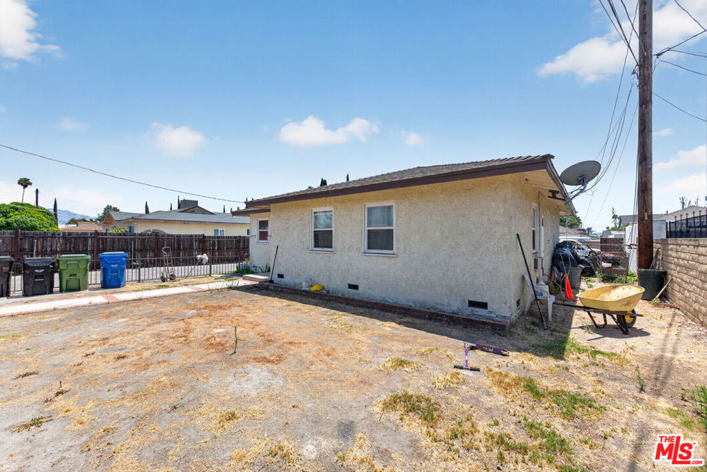 11232 Keswick Street Property Photo 45
