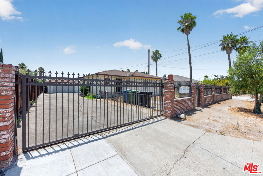 11232 Keswick Street Property Photo 46