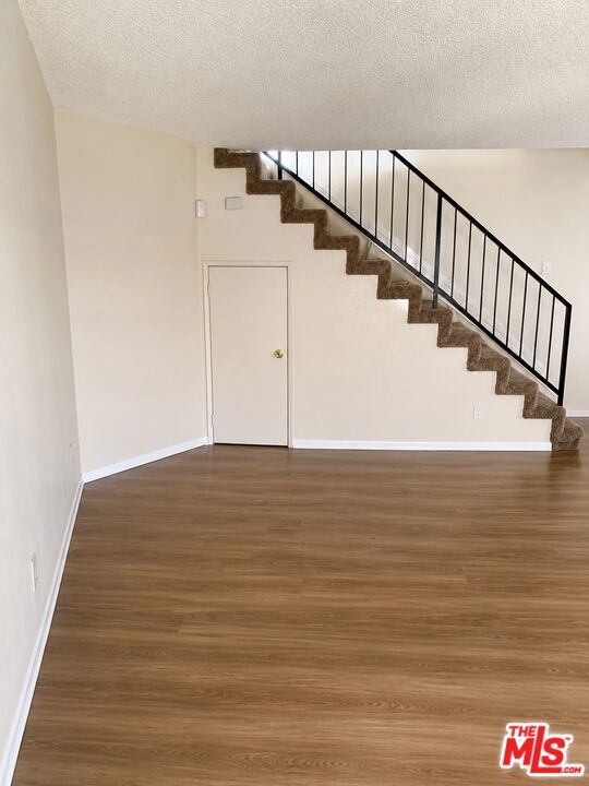 1255 E 90th Street Property Photo 5