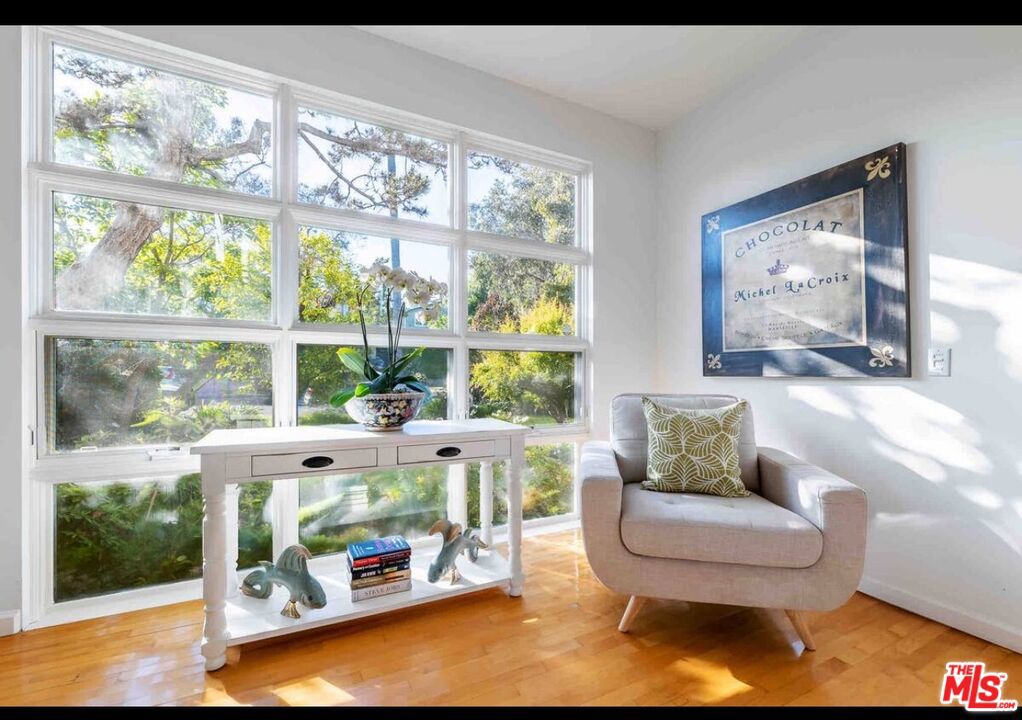 12318 Dorothy Street Property Photo 10