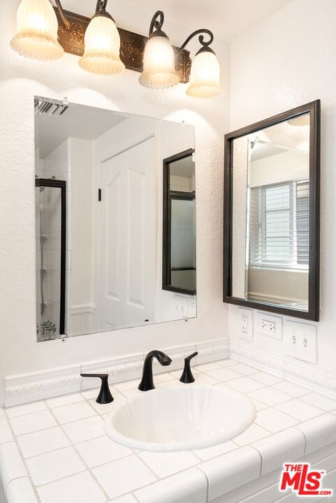 8505 Gulana Avenue 5207 Property Photo 19