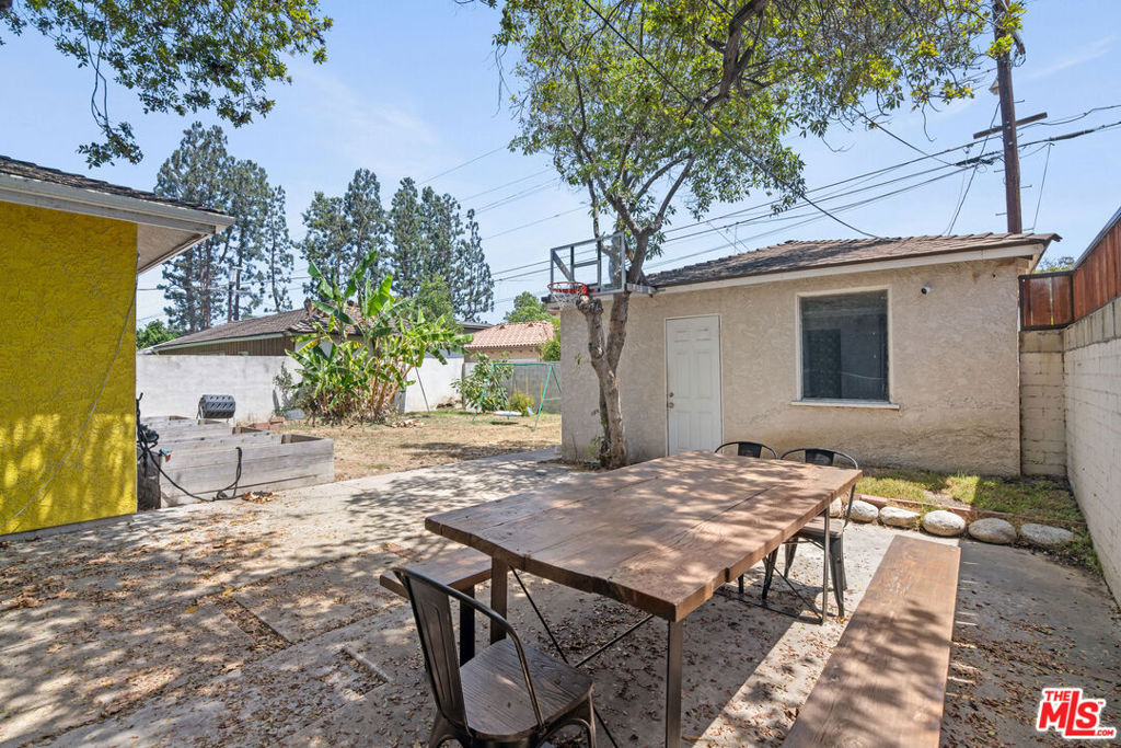 2848 Westwood Boulevard Property Photo 16