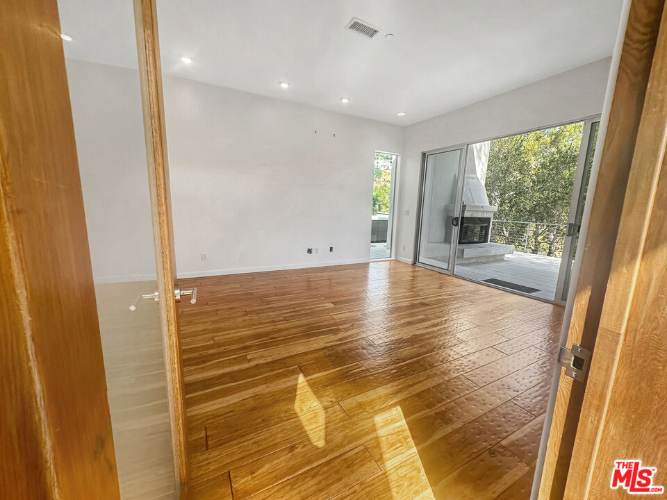 8265 Mannix Drive Property Photo 14