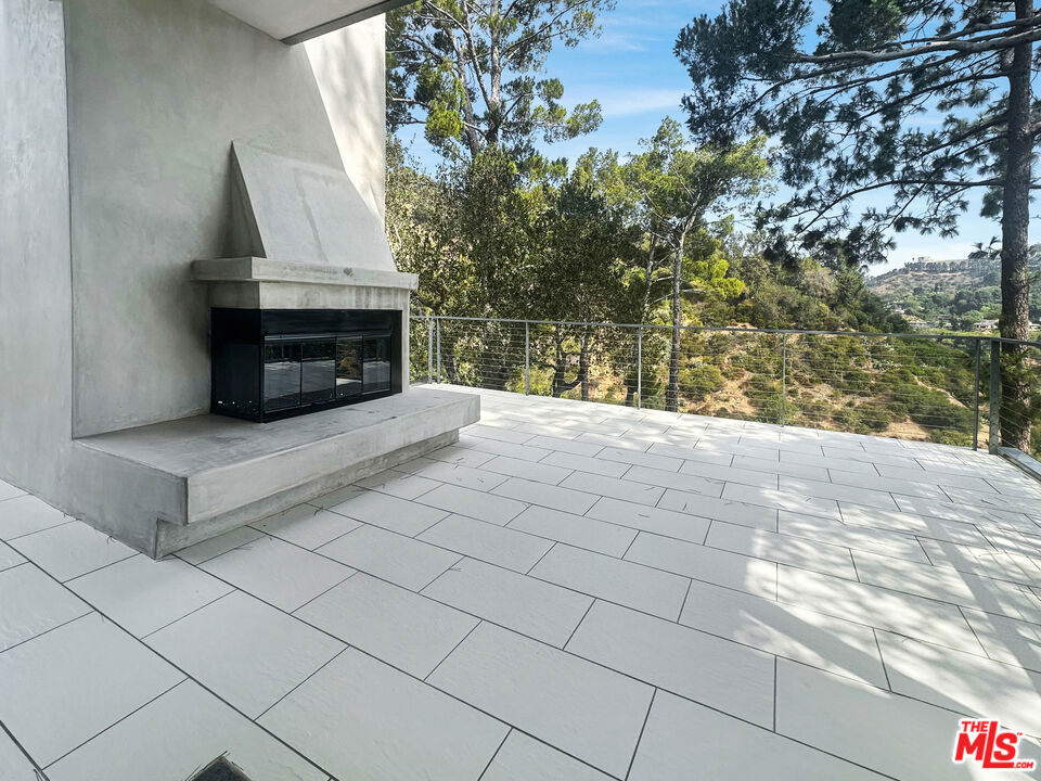 8265 Mannix Drive Property Photo 15