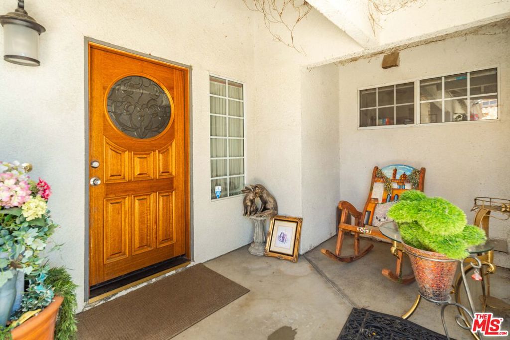 37644 Giavon Street Property Photo 4