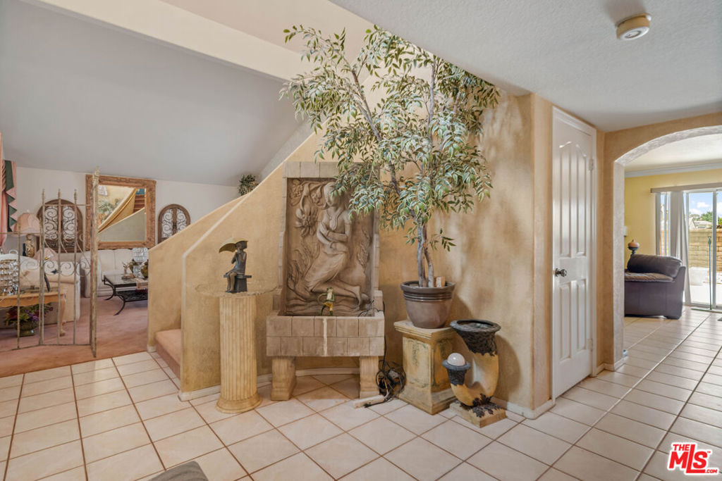 37644 Giavon Street Property Photo 9