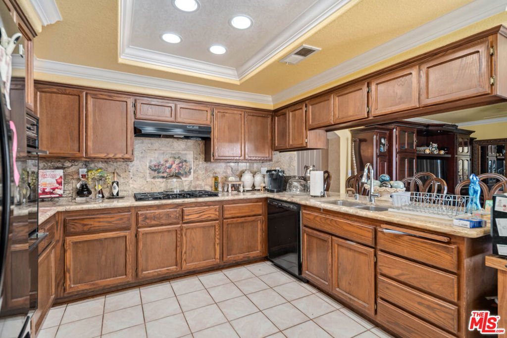 37644 Giavon Street Property Photo 15