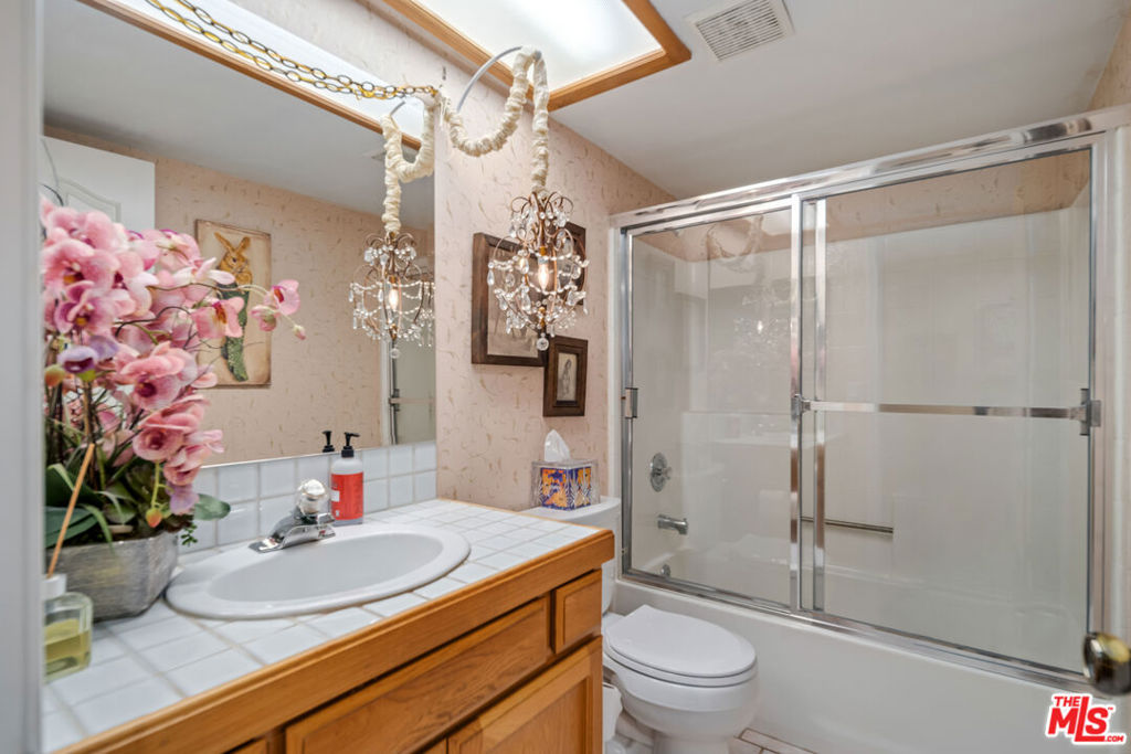 37644 Giavon Street Property Photo 19