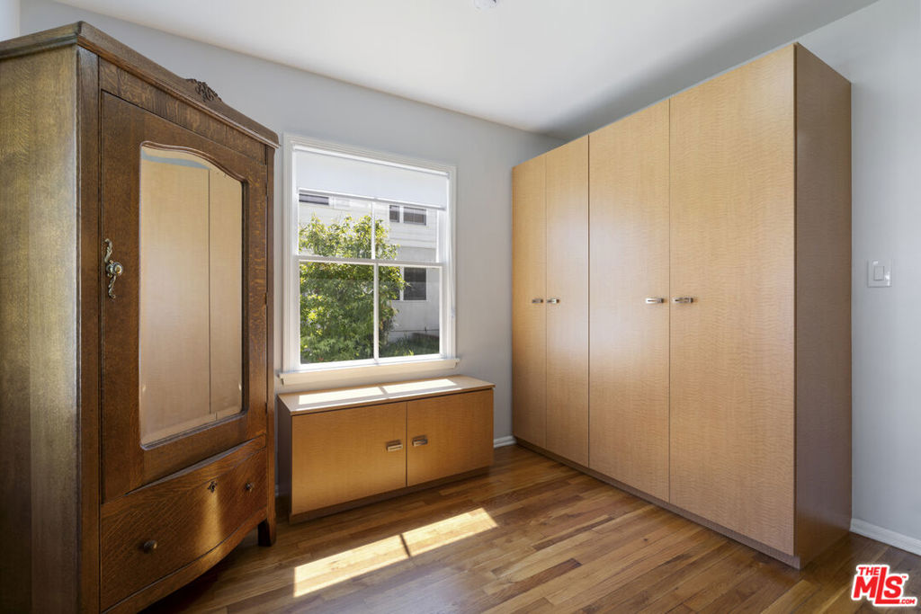 15222 1/2 Dickens Street Property Photo 39