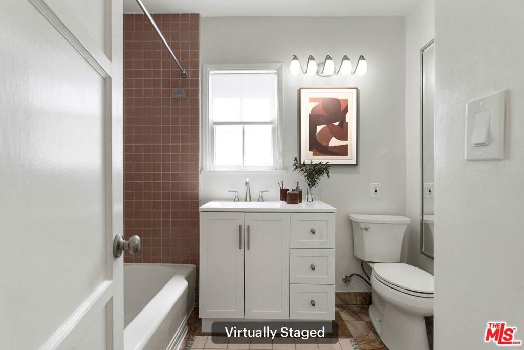 15222 1/2 Dickens Street Property Photo 44
