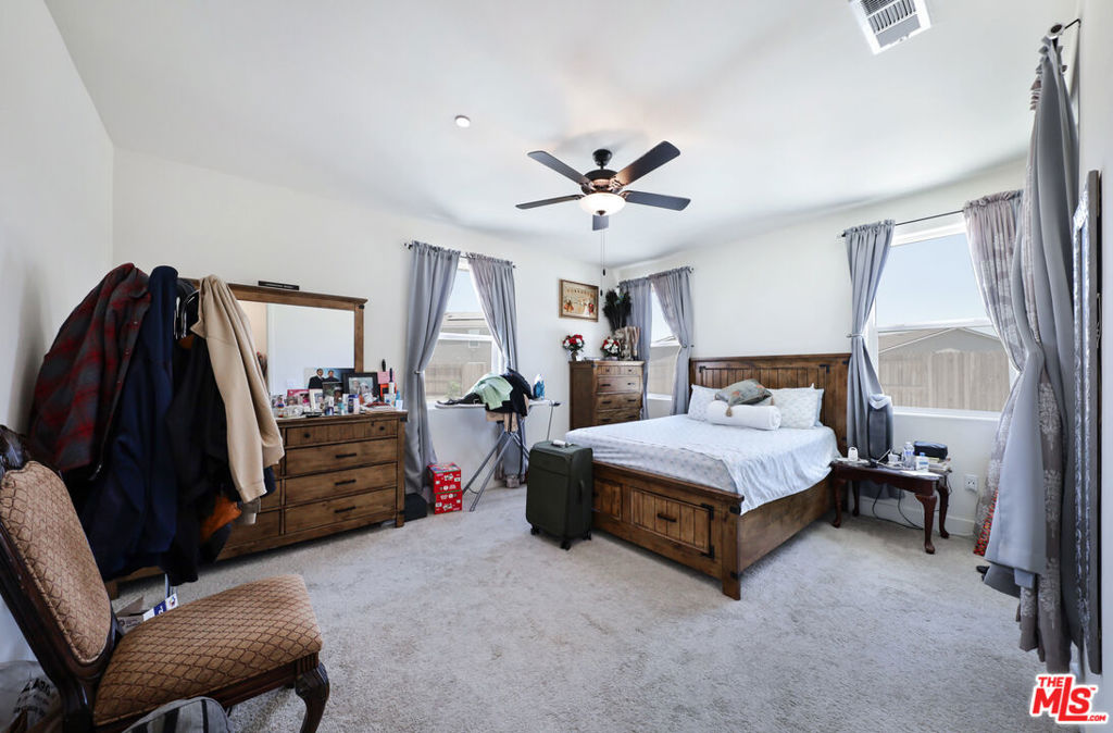 7700 Nigu River Street Property Photo 13