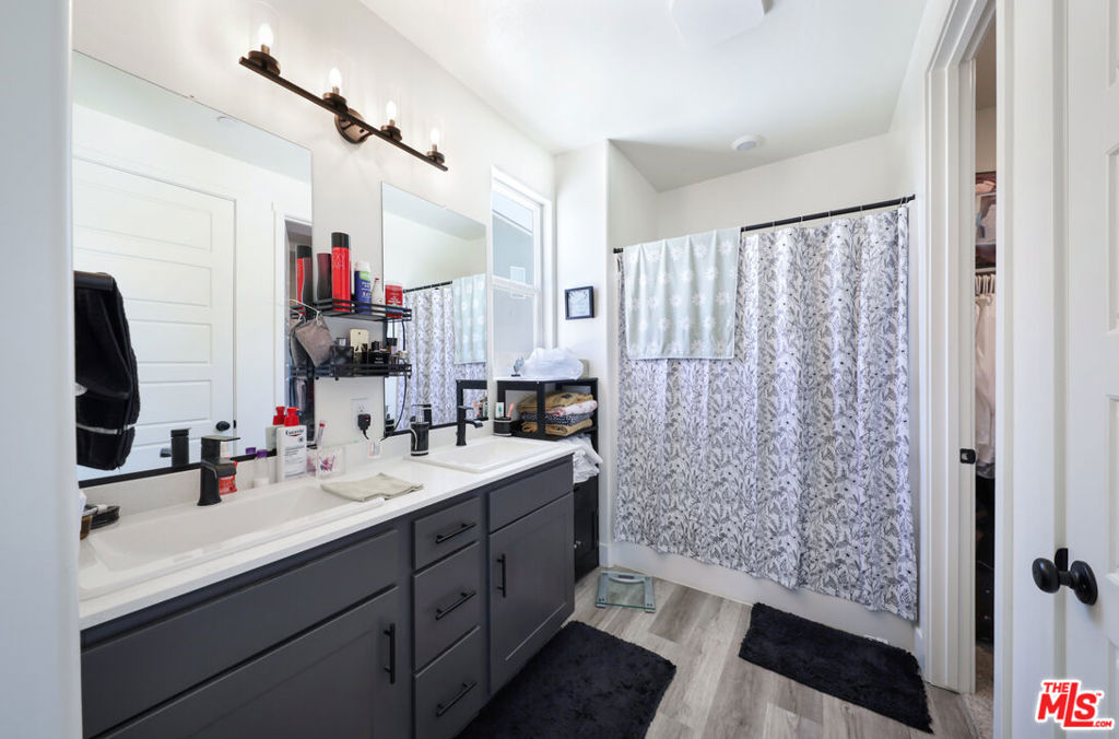 7700 Nigu River Street Property Photo 15