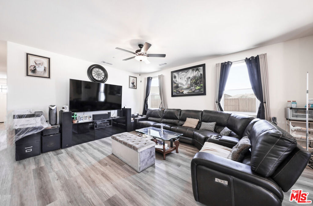 7700 Nigu River Street Property Photo 19