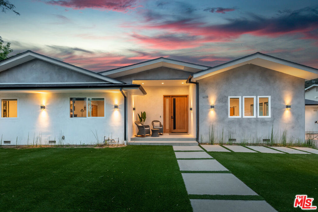 4629 Cerro Verde Place Property Photo 3