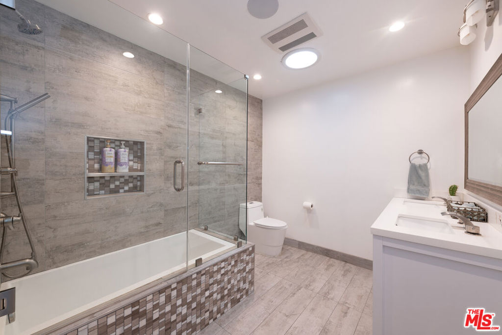 4629 Cerro Verde Place Property Photo 15