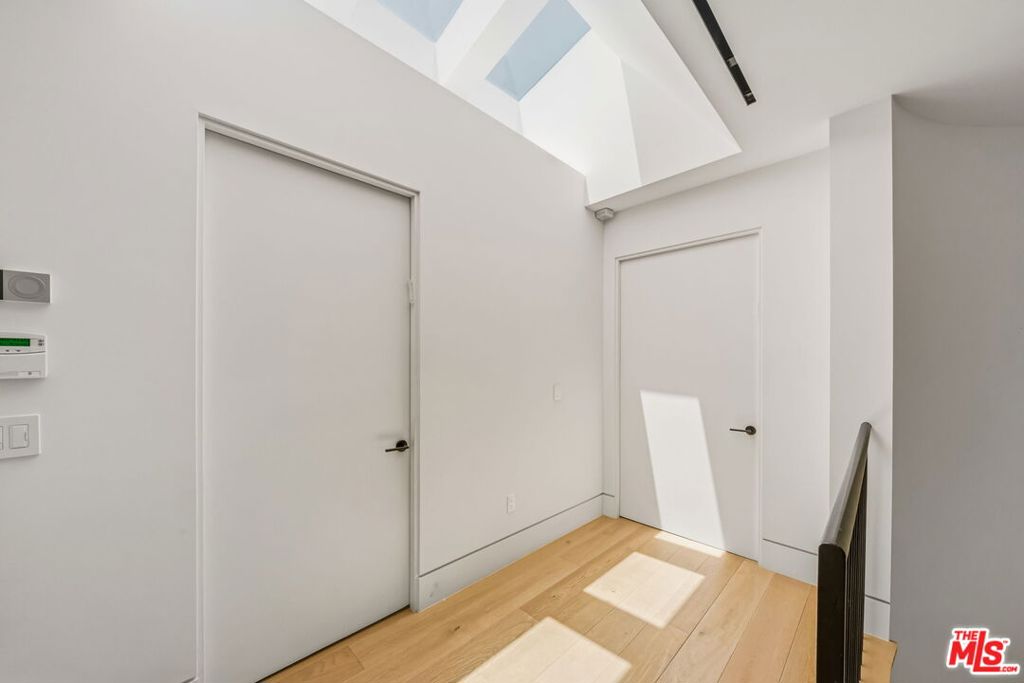 9206 Monte Mar Drive Property Photo 33