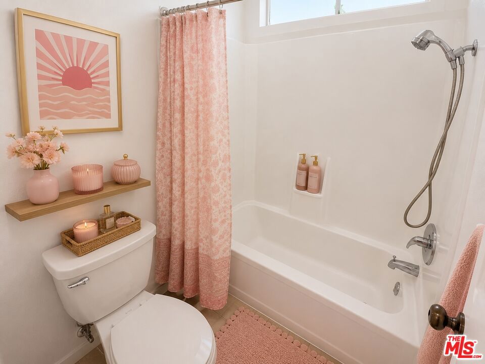 245 S Rampart Boulevard 302 Property Photo 7