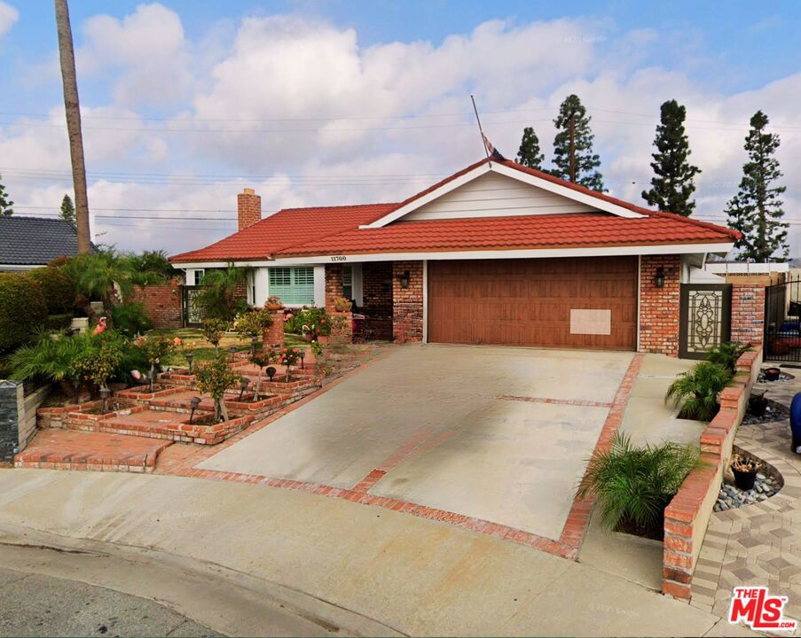 11700 Clearglen Avenue Property Photo 1