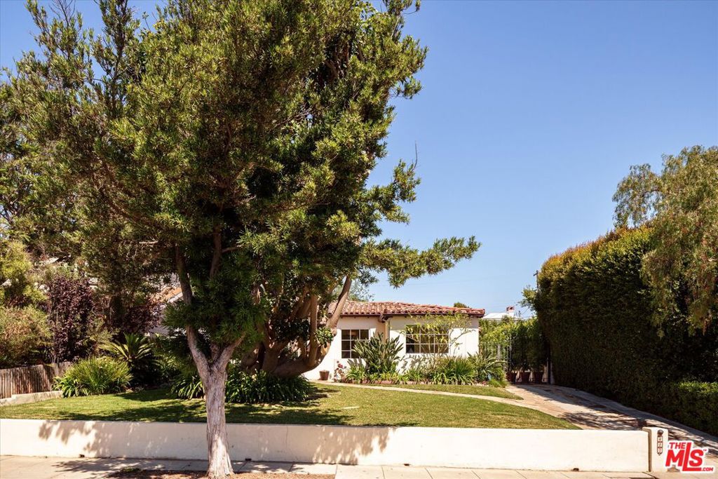 627 26th Street Property Photo 1