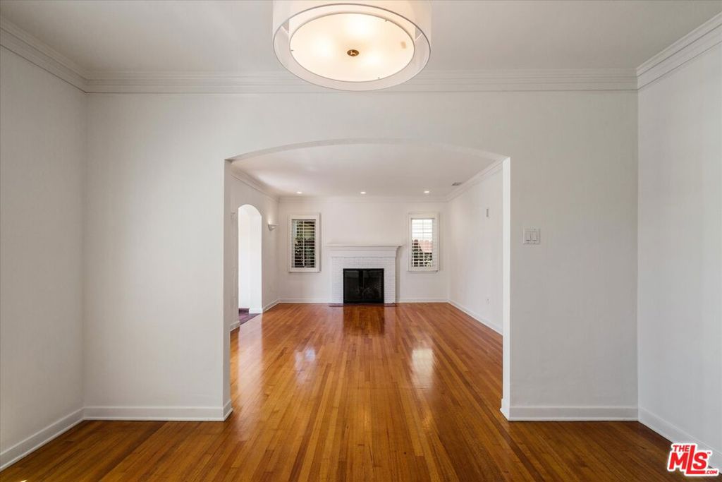 627 26th Street Property Photo 5