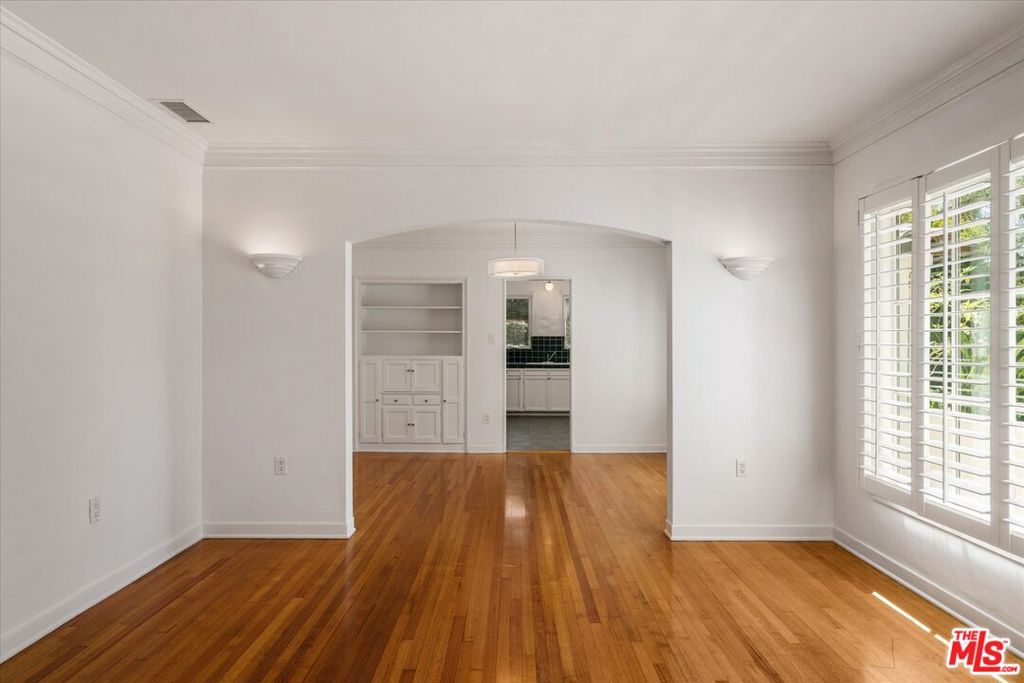 627 26th Street Property Photo 6