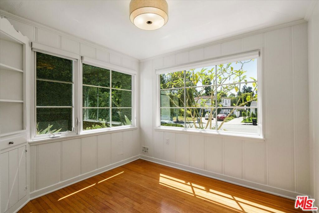 627 26th Street Property Photo 11