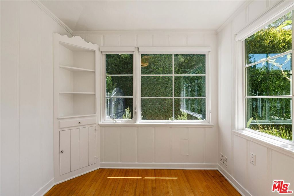 627 26th Street Property Photo 12