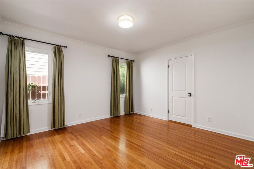 627 26th Street Property Photo 25