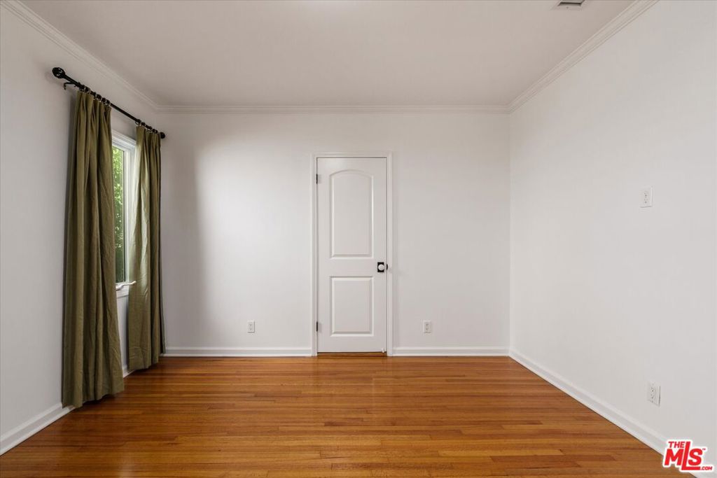 627 26th Street Property Photo 26