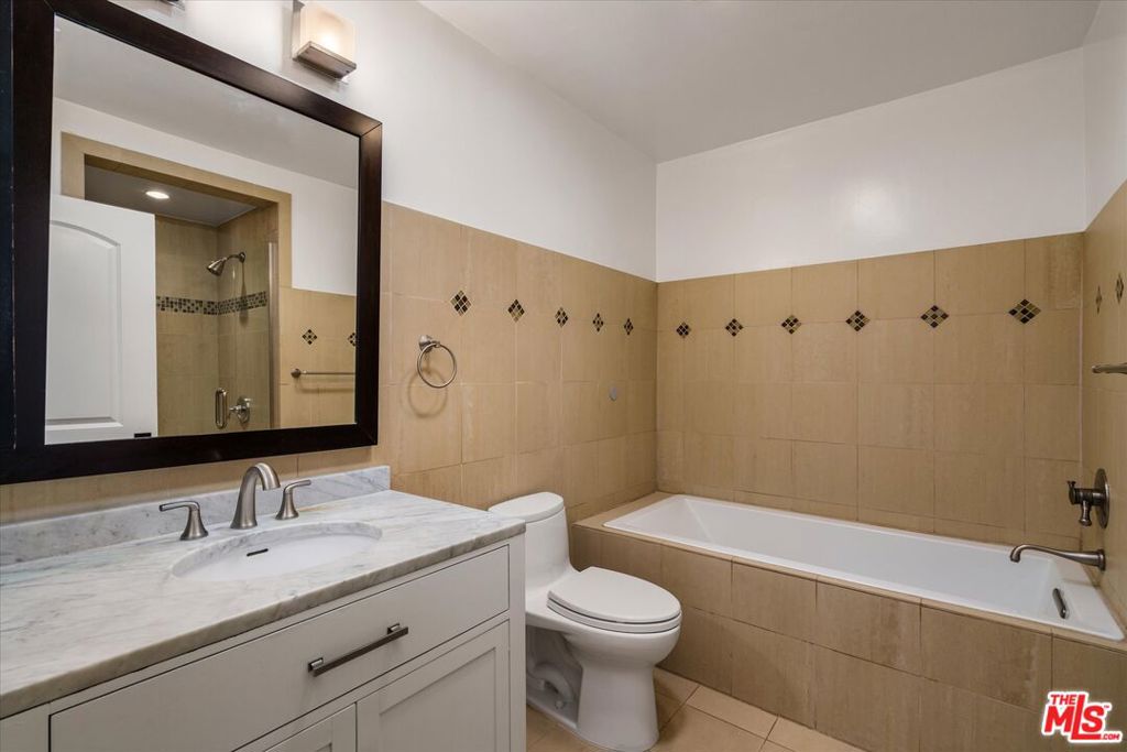 627 26th Street Property Photo 27