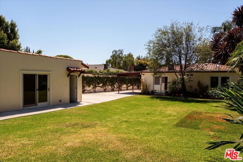 627 26th Street Property Photo 37