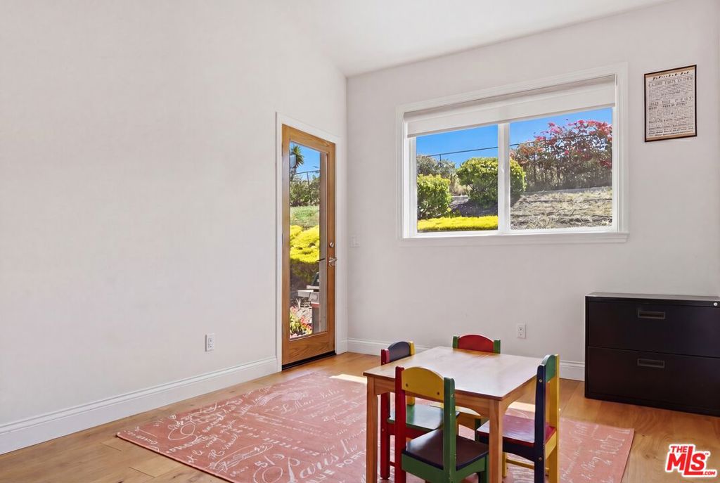 30429 Morning View Drive Property Photo 25