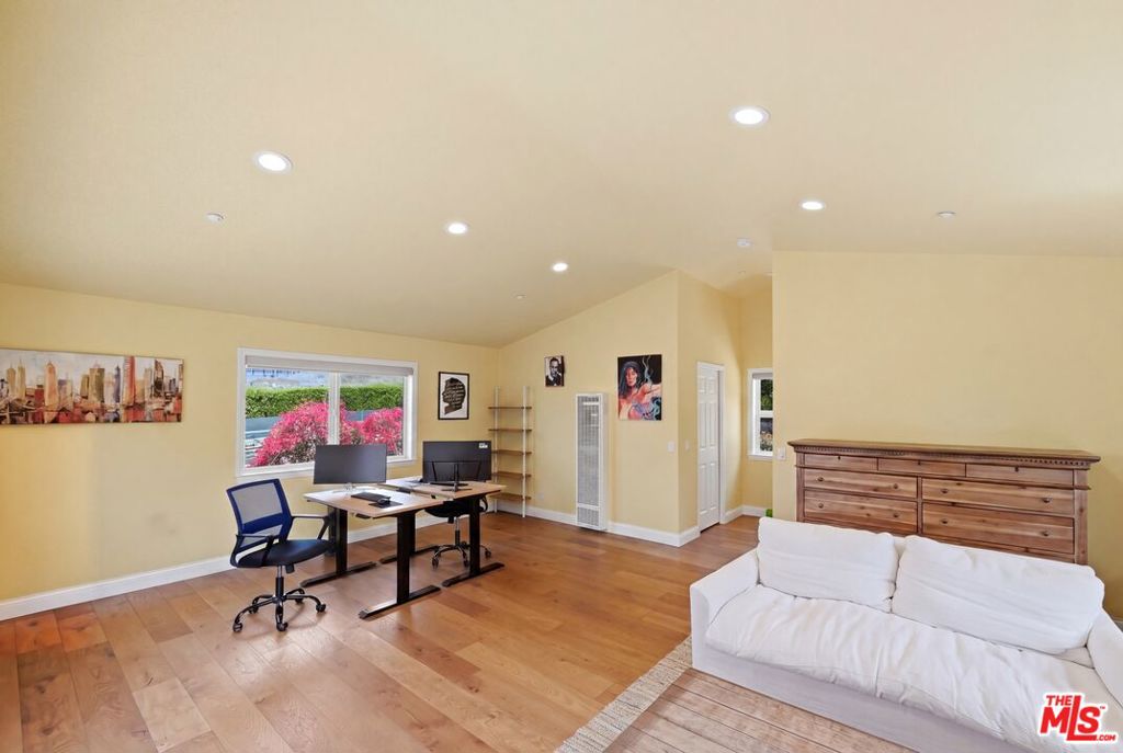 30429 Morning View Drive Property Photo 33
