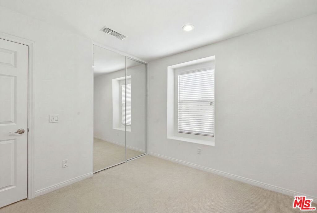20237 Breeze Blooms Drive Property Photo 16