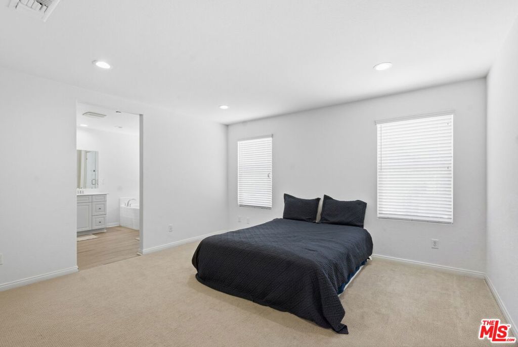 20237 Breeze Blooms Drive Property Photo 17