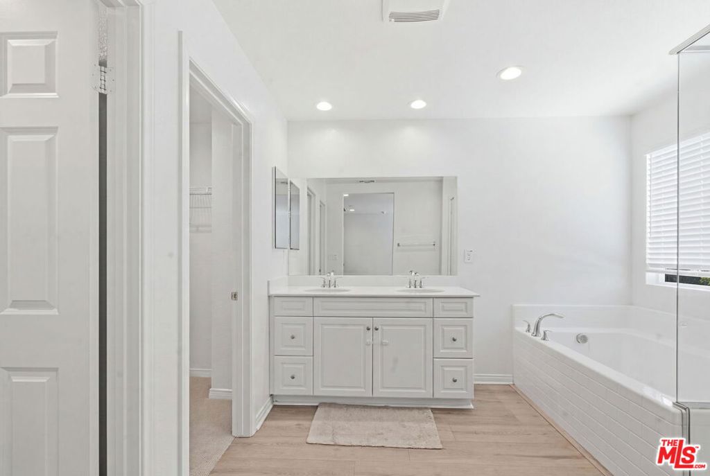20237 Breeze Blooms Drive Property Photo 20