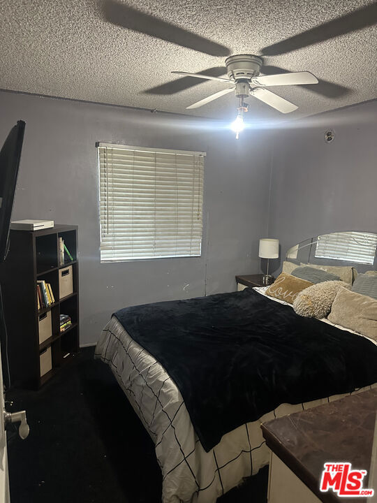 748 E Century Boulevard Property Photo 9