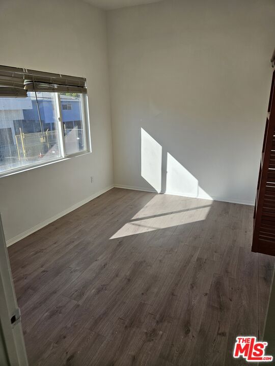 4531 Van Nuys Property Photo 15