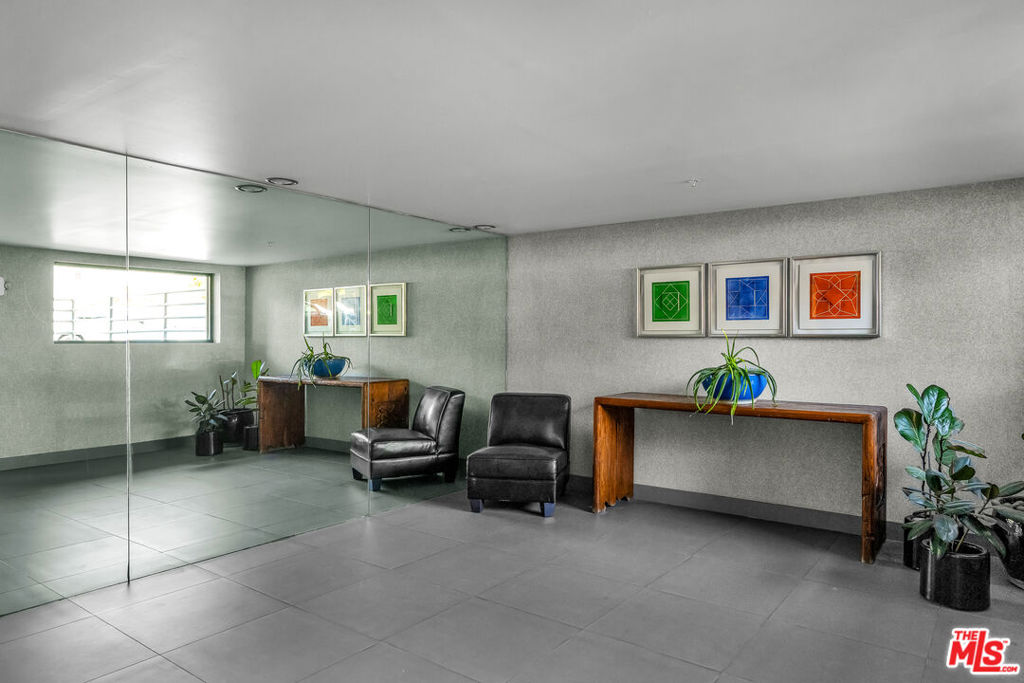3613 Glendon Avenue 101 Property Photo 17