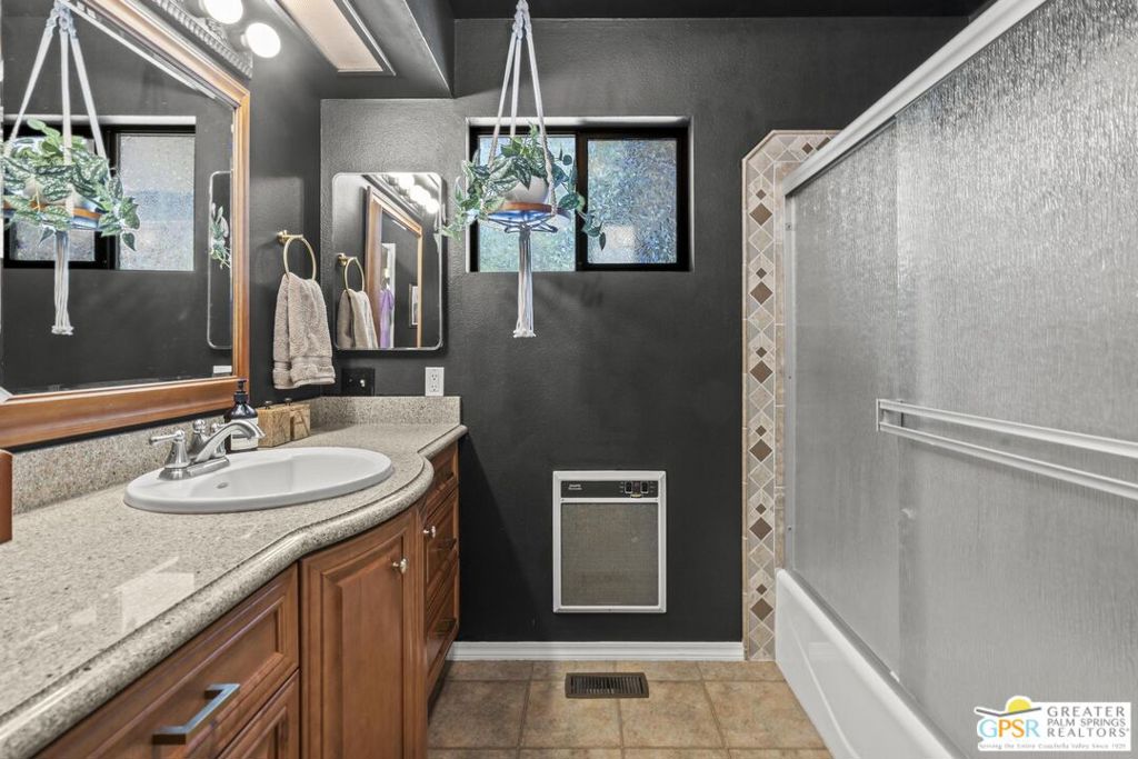 25226 Rim Rock Road Property Photo 23