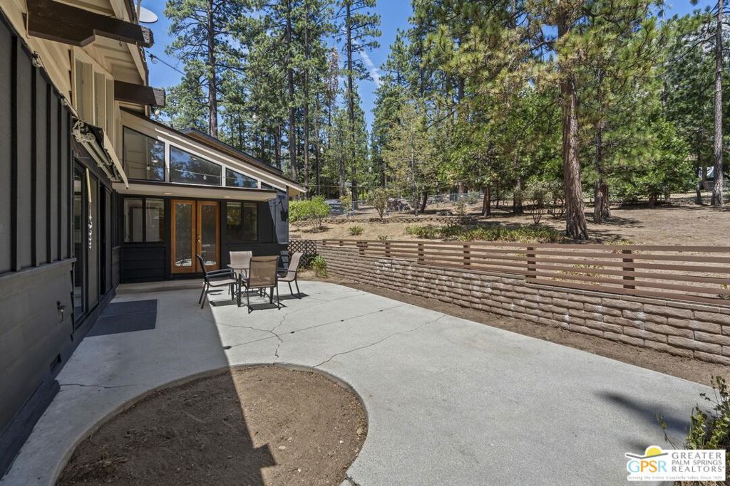 25226 Rim Rock Road Property Photo 27