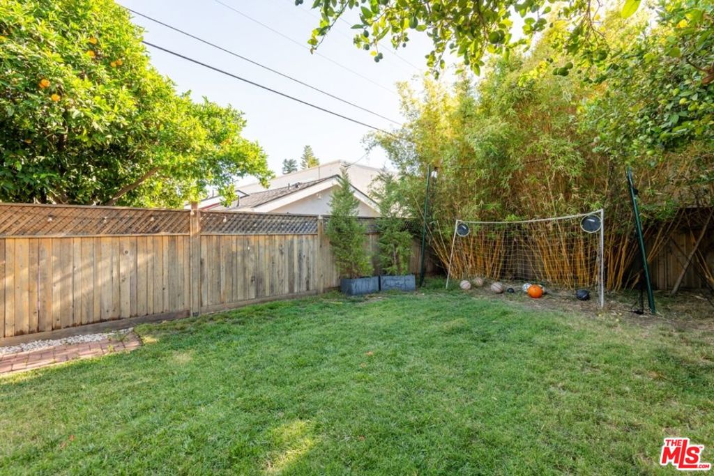 1232 E Harvard Street Property Photo 34