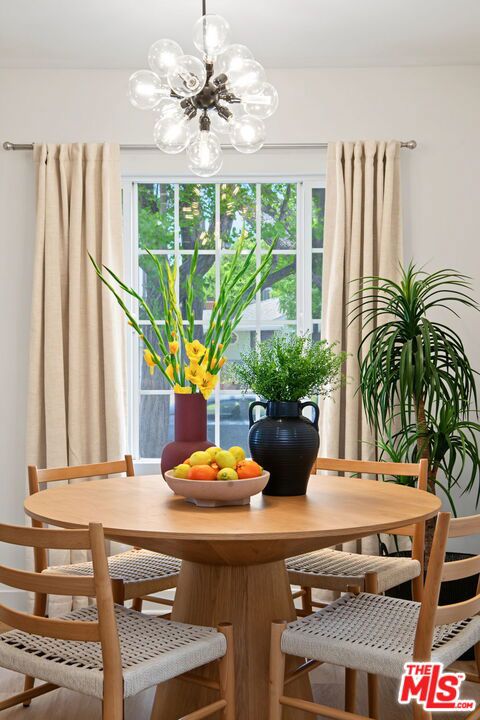 1418 N Maple Street Property Photo 9