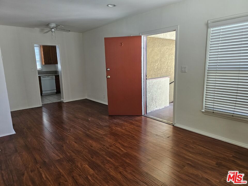1824 S Wilton Place Property Photo 9