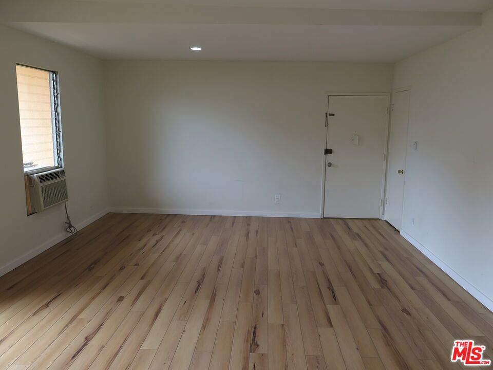 1022 N Croft Avenue 5 Property Photo 18