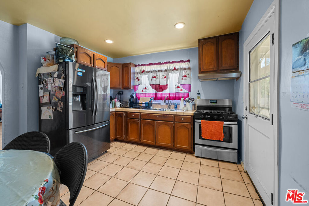 3793 Cimarron Street Property Photo 10