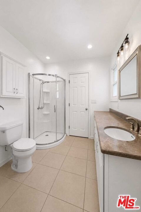 138 N Hamel Drive Property Photo 41