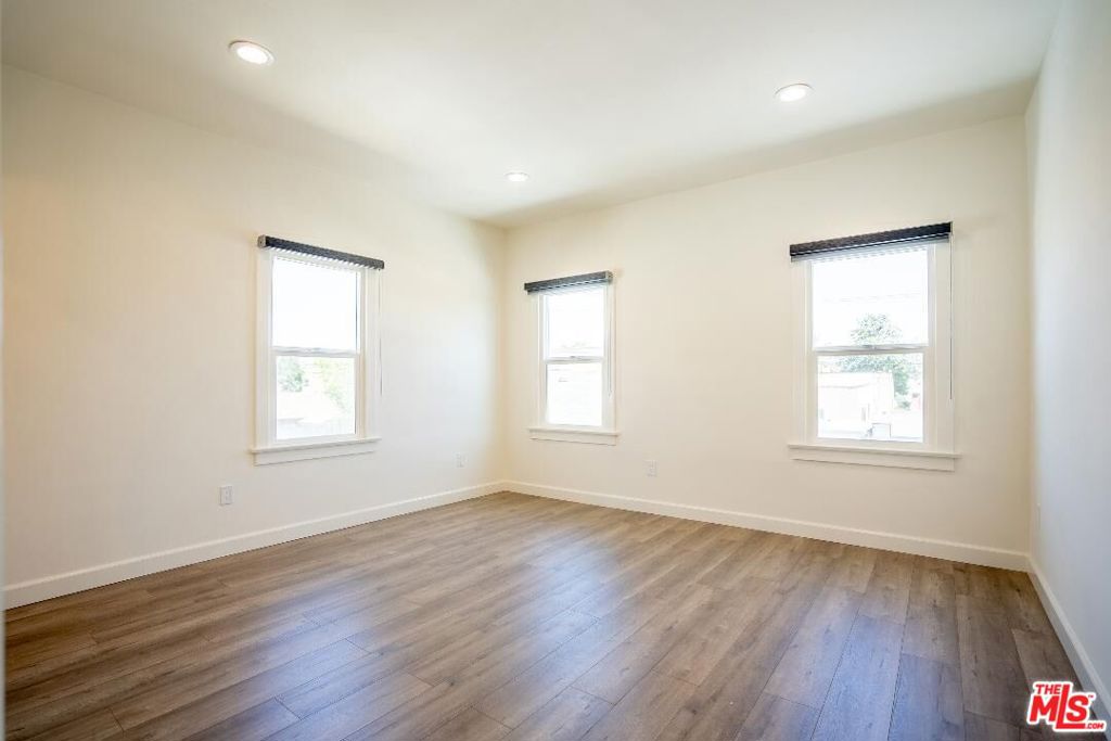 1226 Keniston Avenue Property Photo 10