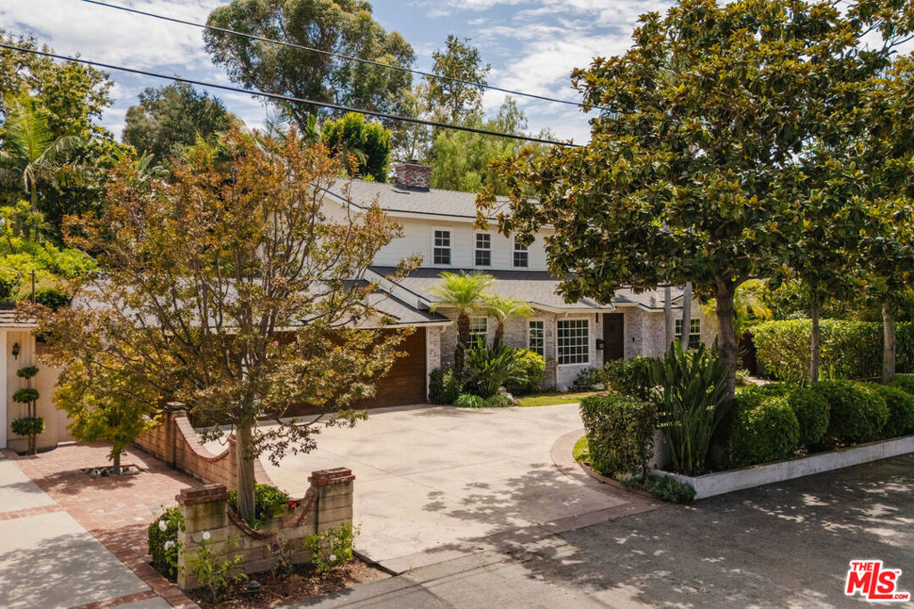 13230 Hesby Street Property Photo 2