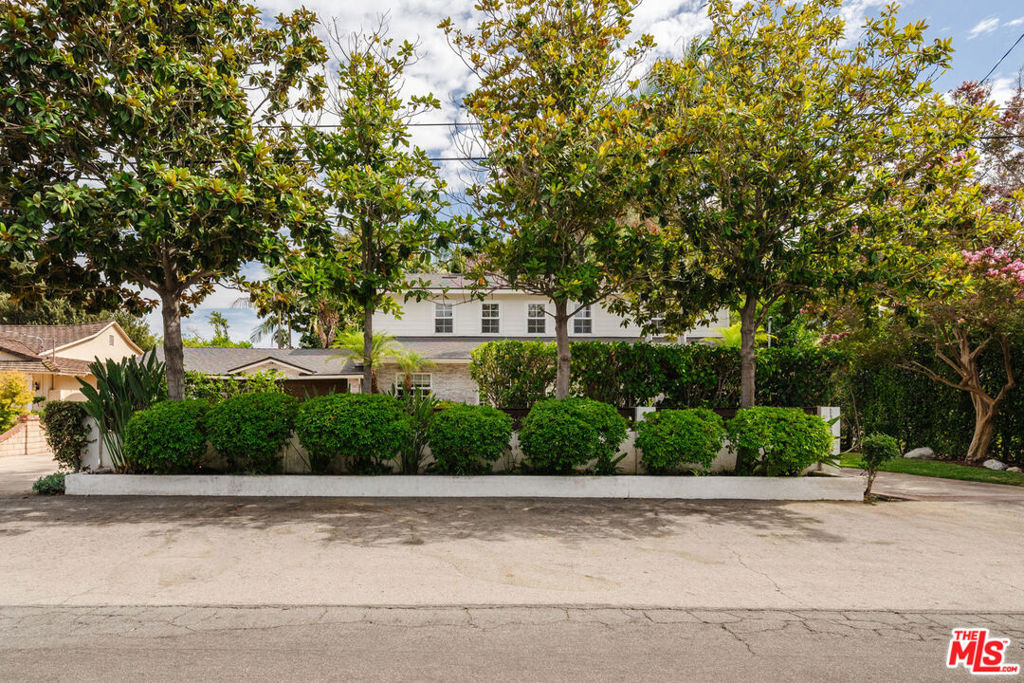 13230 Hesby Street Property Photo 4